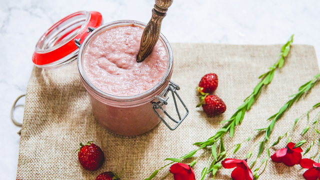 zomerse aardbeiencurd