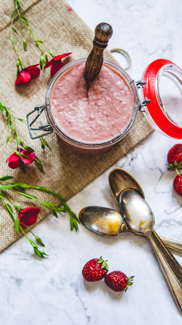 zomerse aardbeiencurd