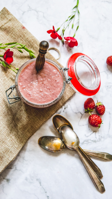 zomerse aardbeiencurd