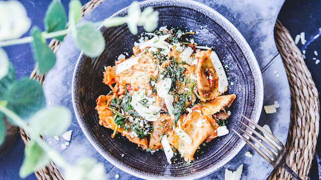 ravioli bolognese met spinazie