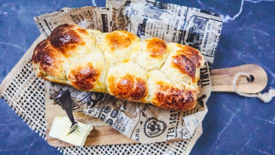 briochebrood met vegan boter