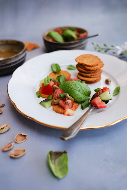 melba bruschetta toast