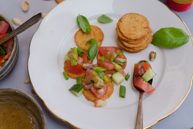 melba bruschetta toast