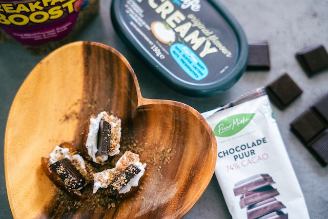 Dadels gevuld met vegan Violife creamy